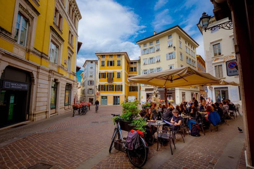 Smart Apartments Palazzo Mazzini Rovereto  Dış mekan fotoğraf